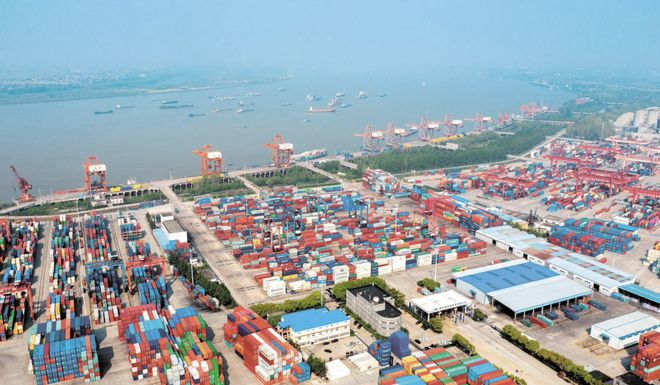 前三季度港口集裝箱吞吐量增長(zhǎng)的秘訣
