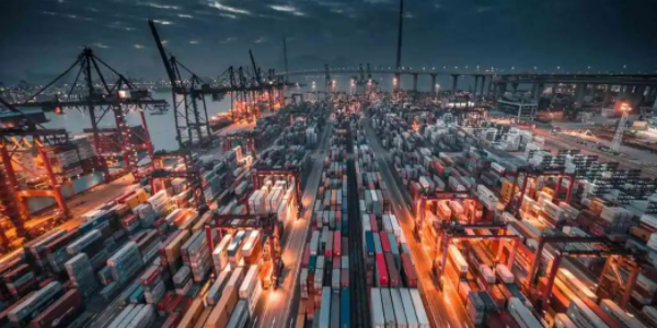 集裝箱海運(yùn)運(yùn)力過(guò)剩陰影正在消散？