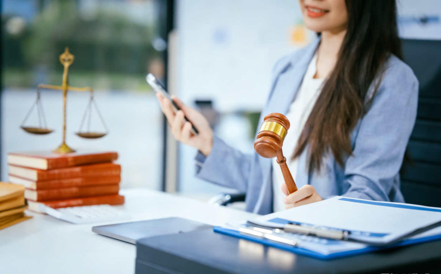 海運貨物受損，船公司、貨代與保險公司，誰該賠？