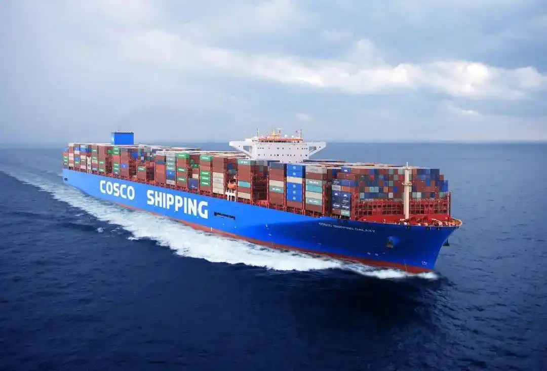 筑牢國(guó)內(nèi)大循環(huán)的海上動(dòng)脈：中遠(yuǎn)?？爻掷m(xù)夯實(shí)內(nèi)貿(mào)集裝箱海運(yùn)實(shí)力